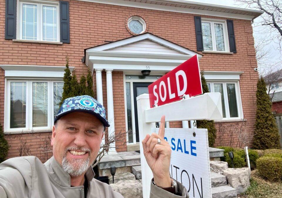 Buying and Selling Real Estate in a Buyer’s Market During Uncertain Times