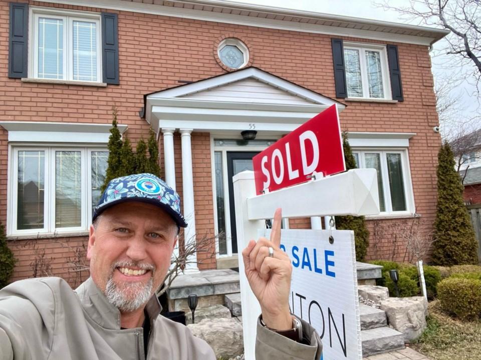 Buying and Selling Real Estate in a Buyer’s Market During Uncertain Times