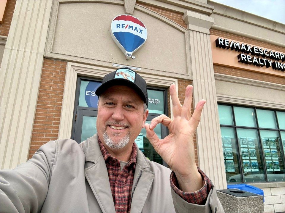 Experience Luxury Real Estate: Why Selling High-End Homes Requires a Different Strategy